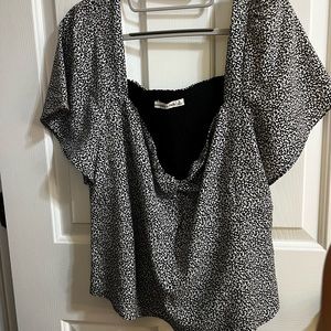 Abercrombie & Fitch Twist Front Flutter Sleeve Top XL